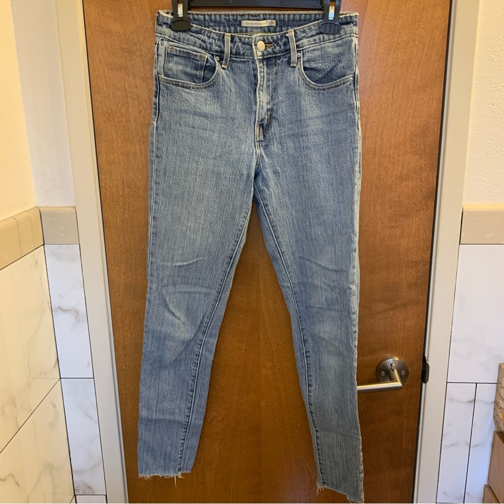 721 Levi’s high rise skinny Jean